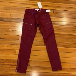 Marroon zipper jeans